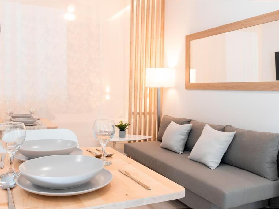 Acogedor Estudio En Triana Con Jacuzzi Y Wifi