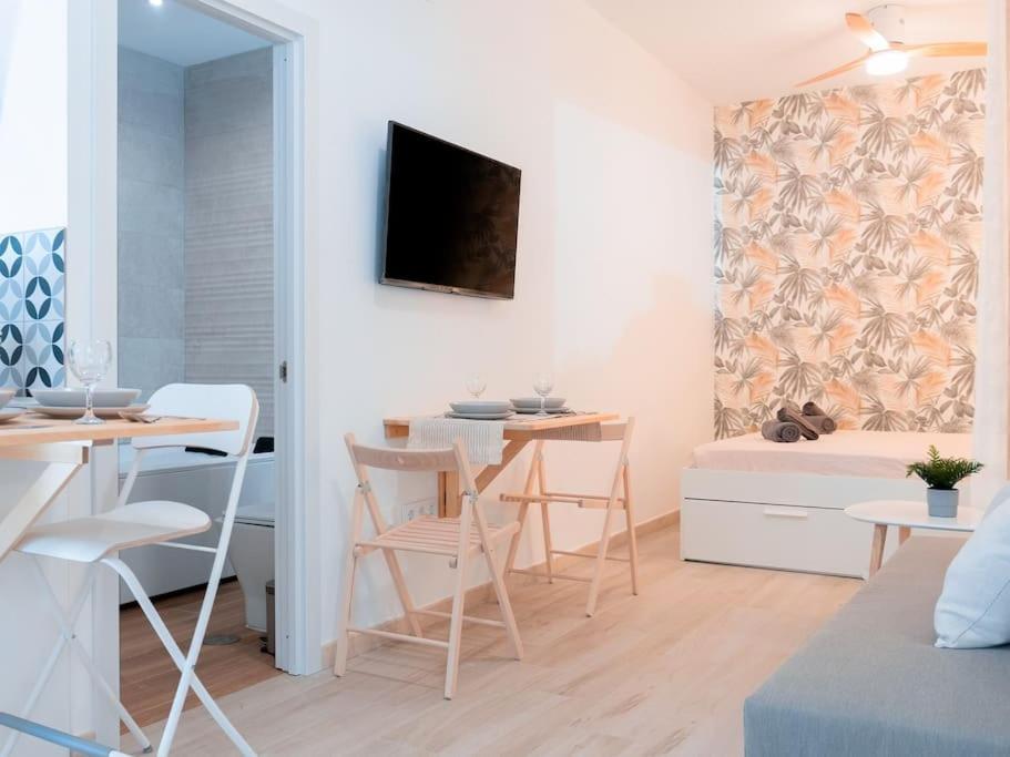 Acogedor Estudio En Triana Con Jacuzzi Y Wifi Appartement