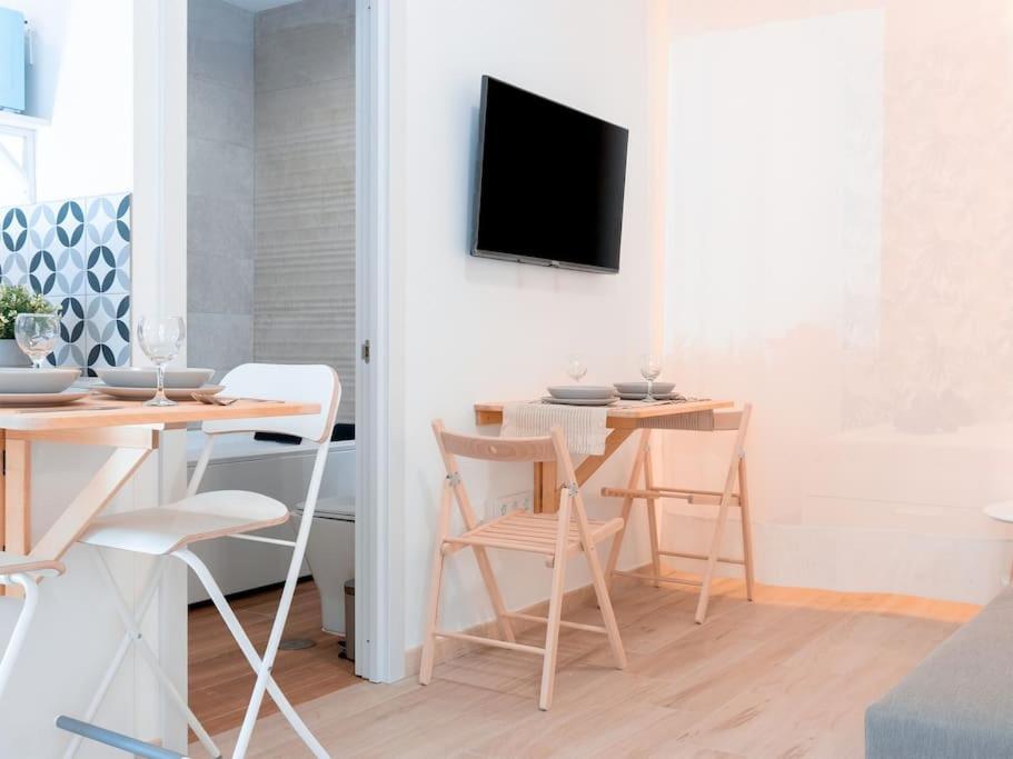 Acogedor Estudio En Triana Con Jacuzzi Y Wifi Appartement