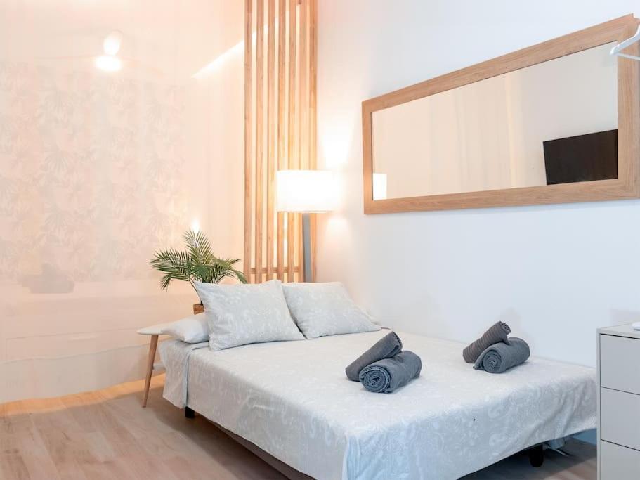 Acogedor Estudio En Triana Con Jacuzzi Y Wifi Séville