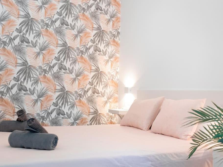 Acogedor Estudio En Triana Con Jacuzzi Y Wifi